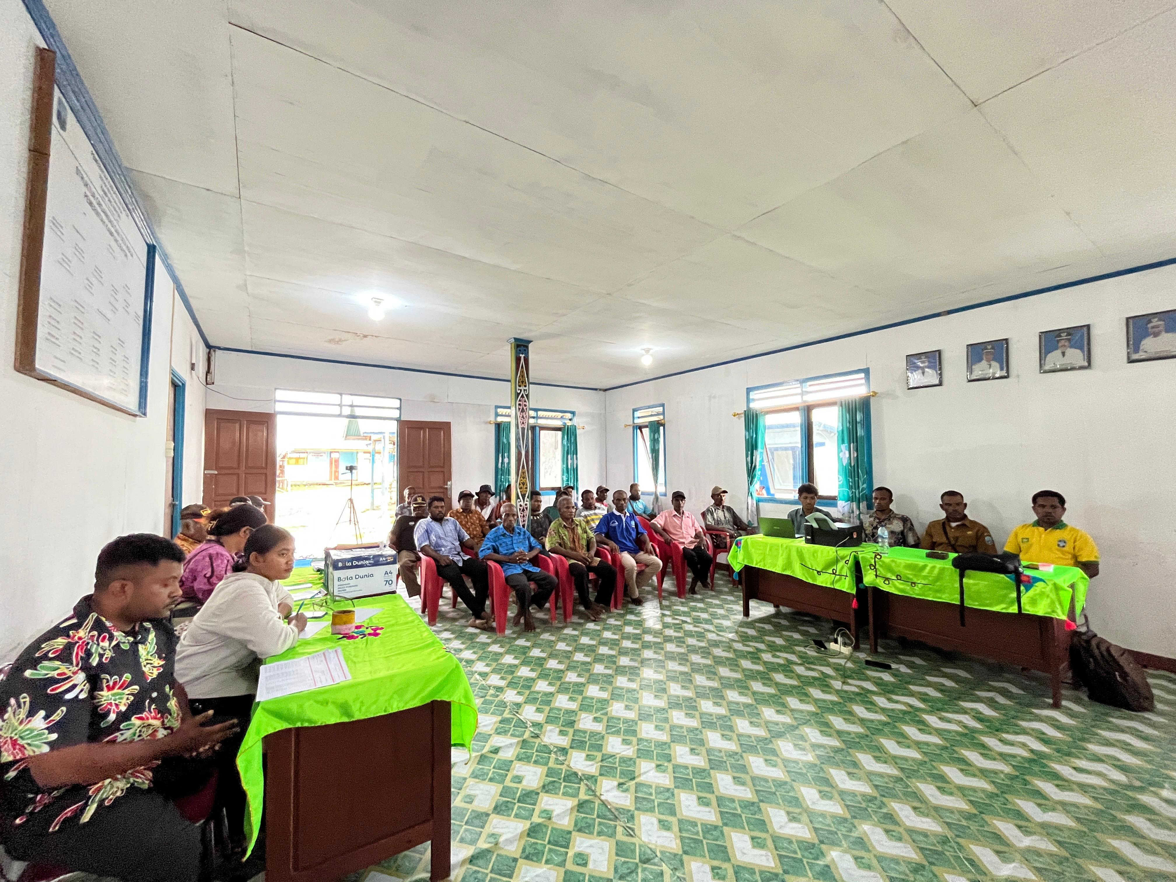 Membangun Kapasitas Masyarakat Adat dari Kampung